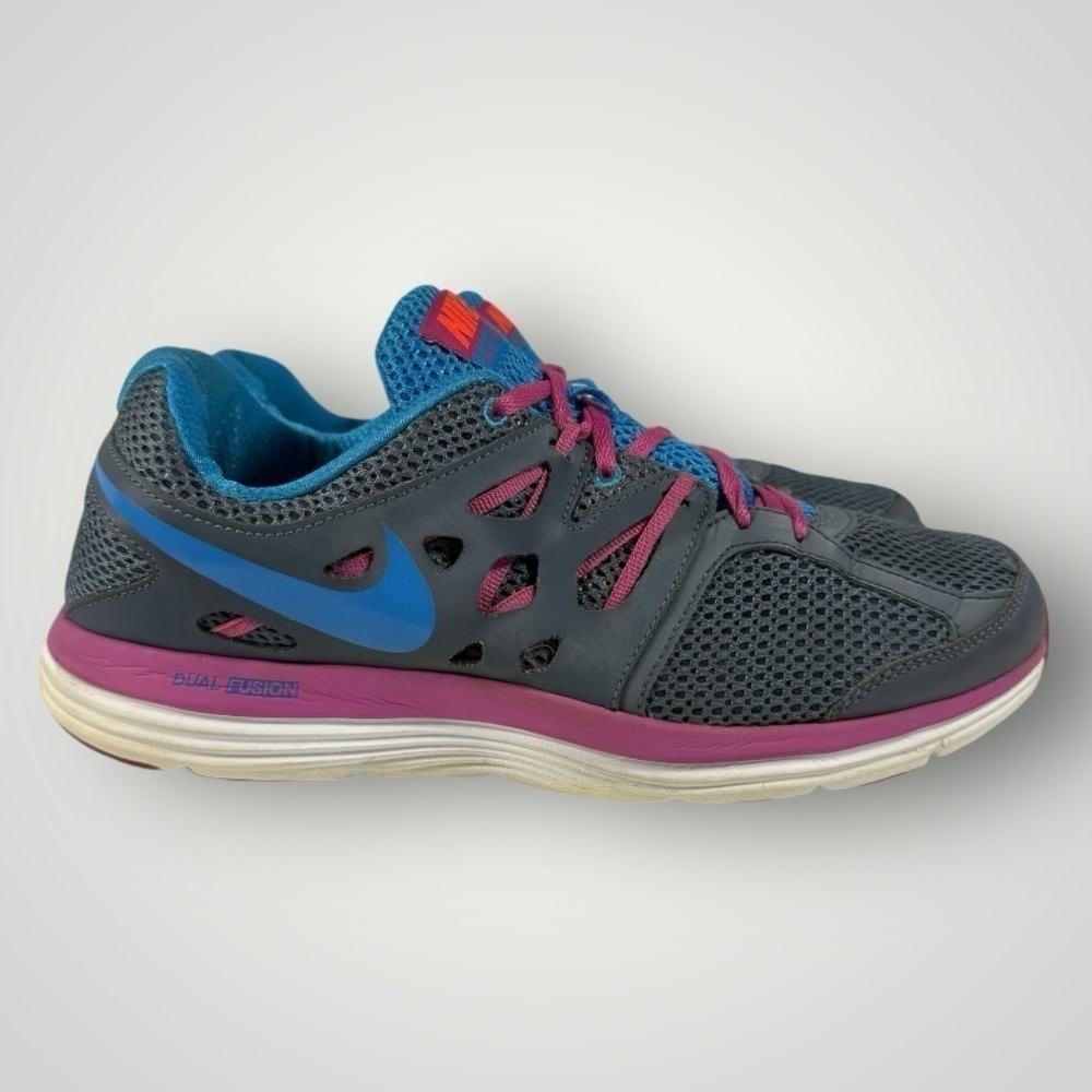 Women’s Nike Dual Fusion Lite size 11